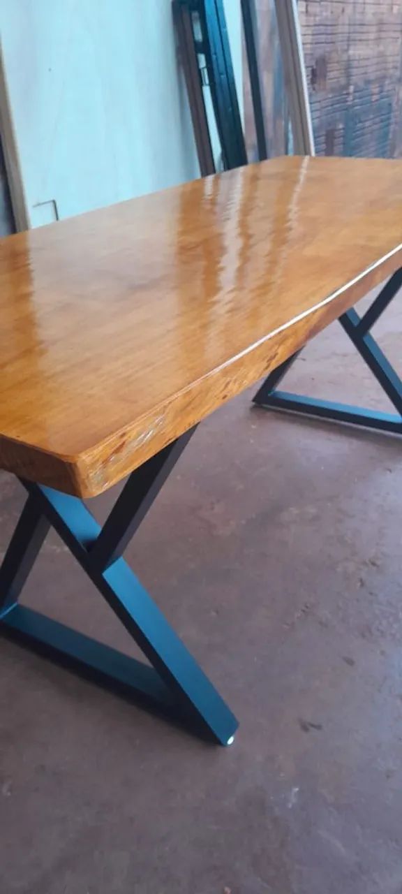 Mesa madeira maciça tipo industrial  - Foto 3