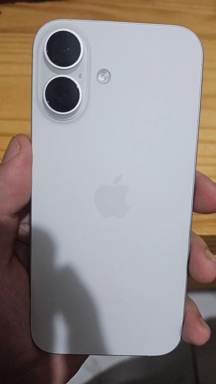 Iphone 16 128Gb 2 meses de uso - Foto 2