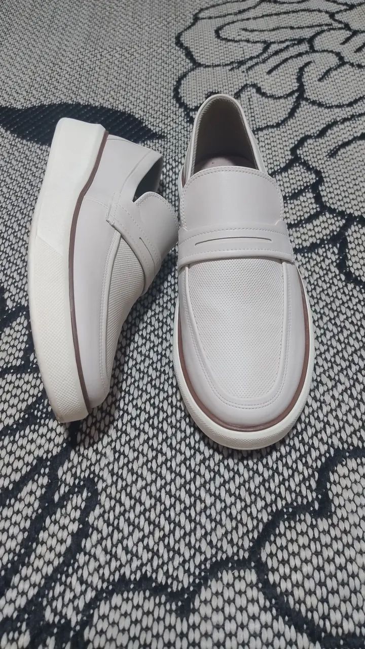 Tênis casual novo, muito lindo!
