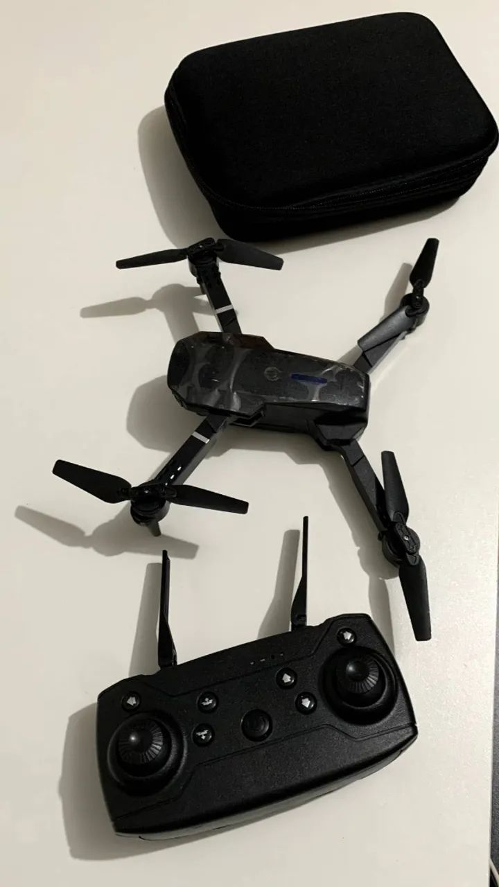 Mini drone HDRC E88 Pro com câmera dupla 2K preto 2 baterias