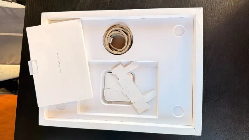Macbook M3 Pro - 14pol - 18GB - 512SSD - Bateria 100% - Foto 2