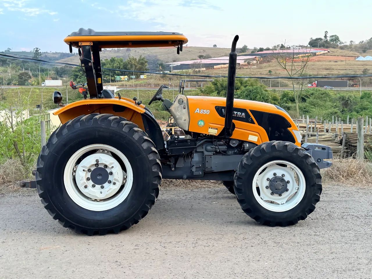Trator valtra a850 - Foto 2