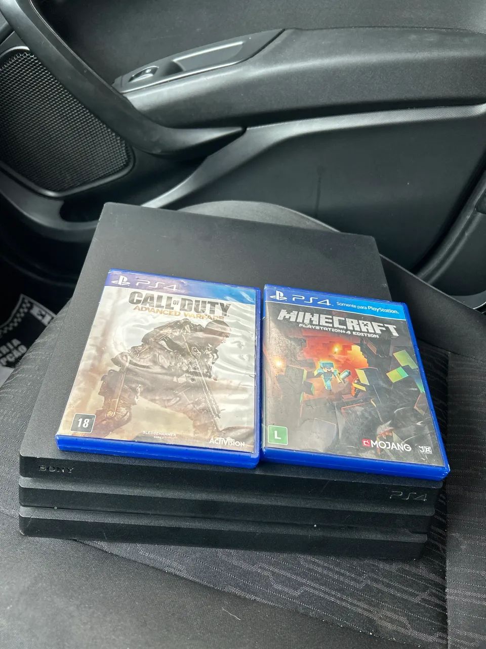 PS4 PRO 1TB + CONTROLE ORIGINAL + 2 JOGOS - Foto 3