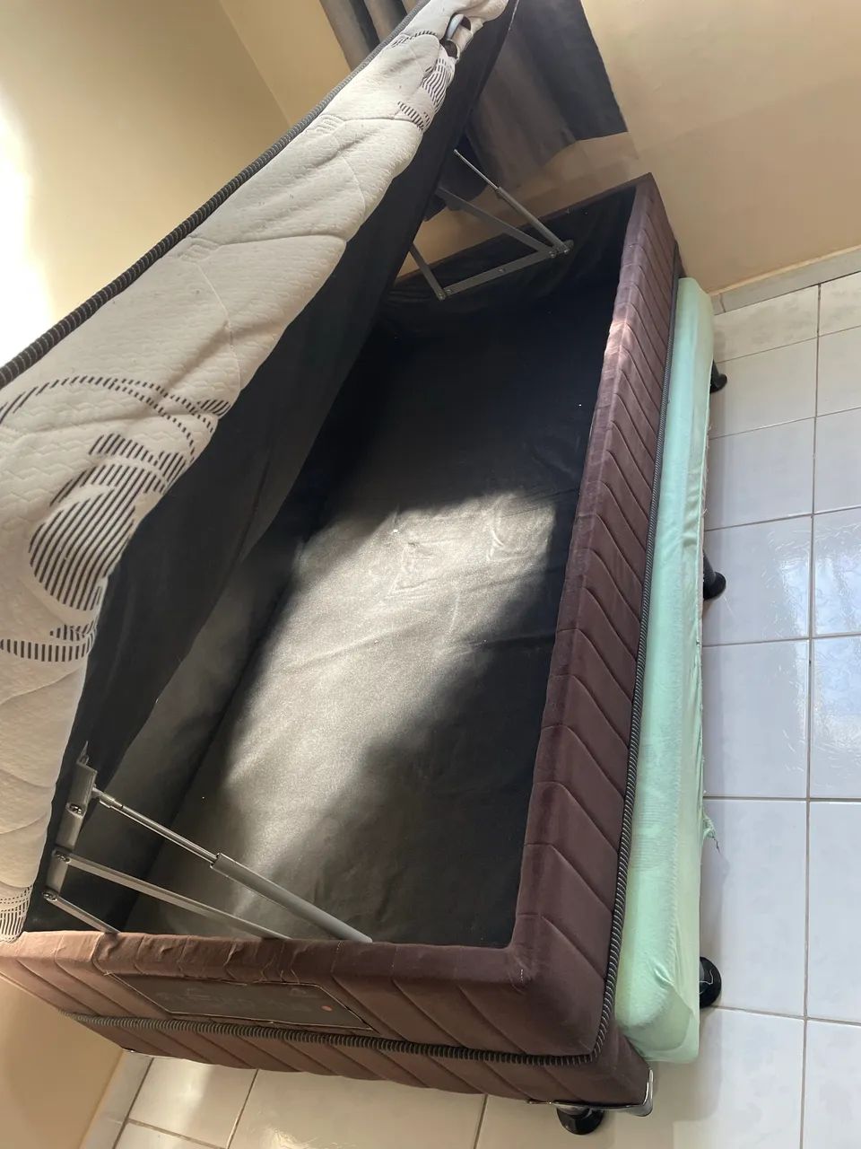 Vendo bi cama  com baú  - Foto 2