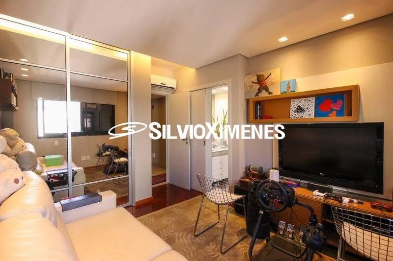 Apartamento à venda com 216m², 4 quartos e 4 vagas - Foto 3