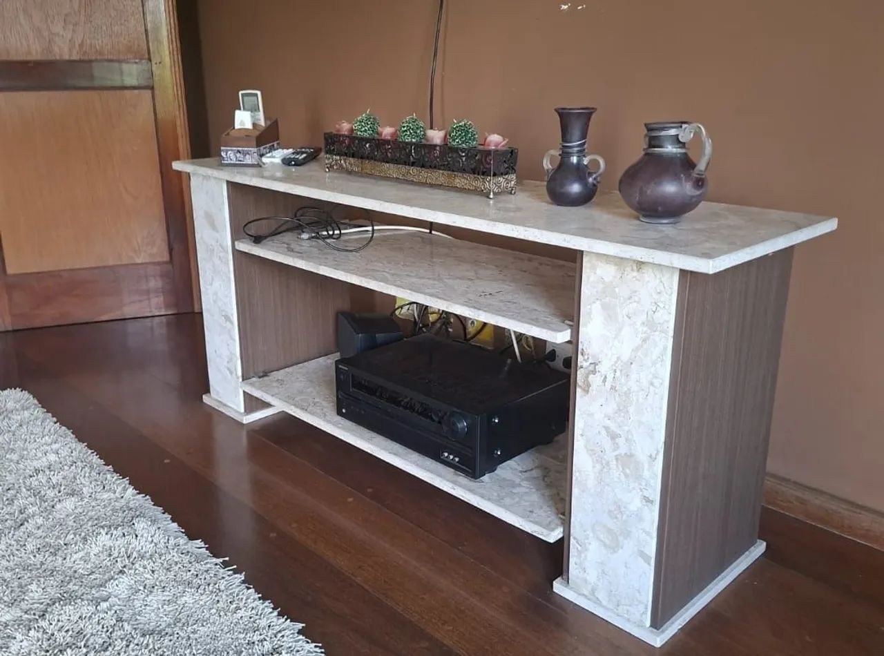 Rack com painel em  travertino.Conservado - Foto 2