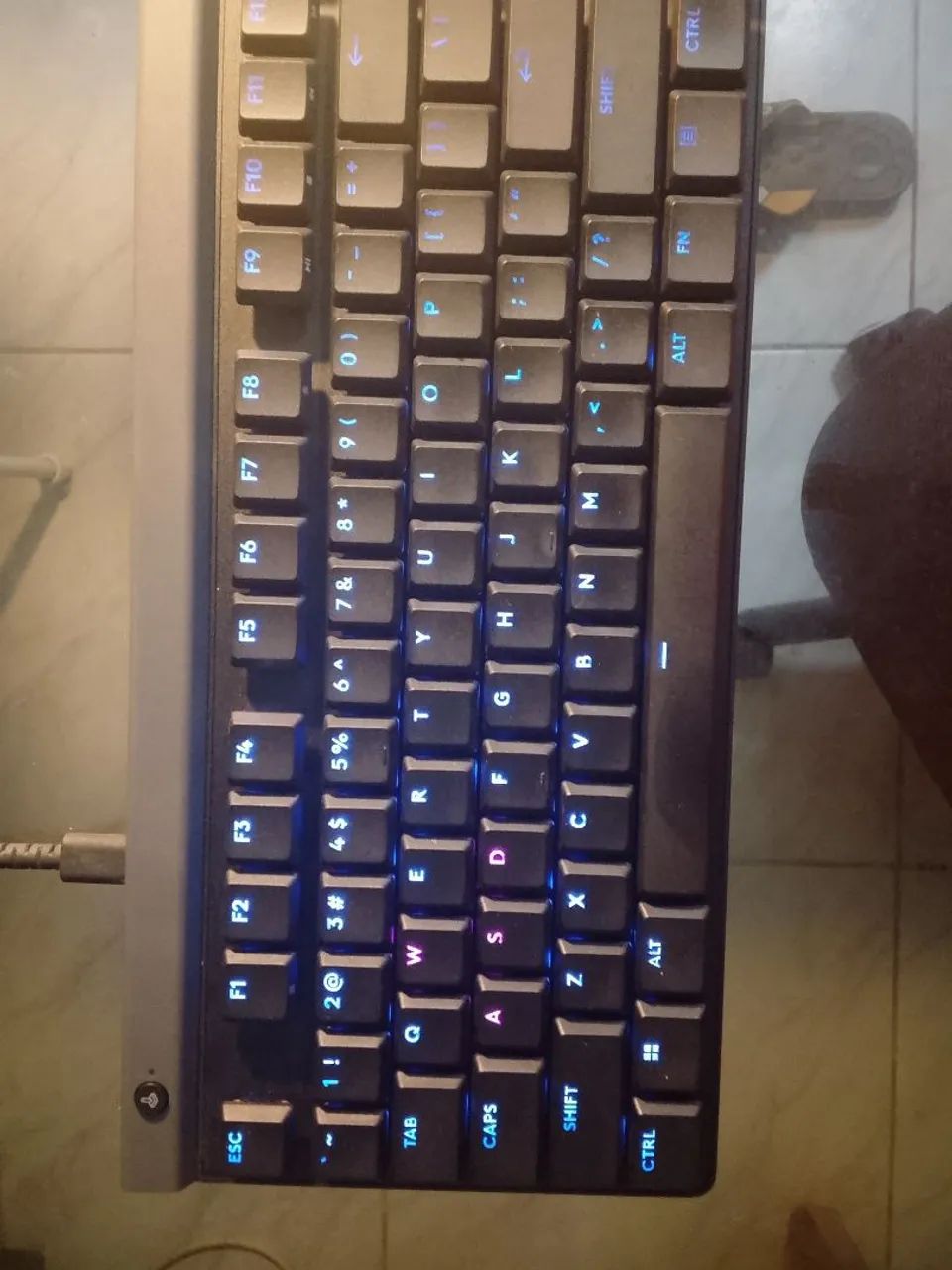 Teclado Logitech G515TKL - Foto 5