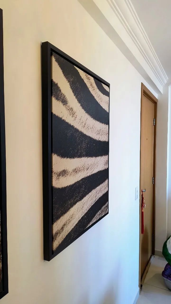 Quadro listrado preto e branco - Foto 2