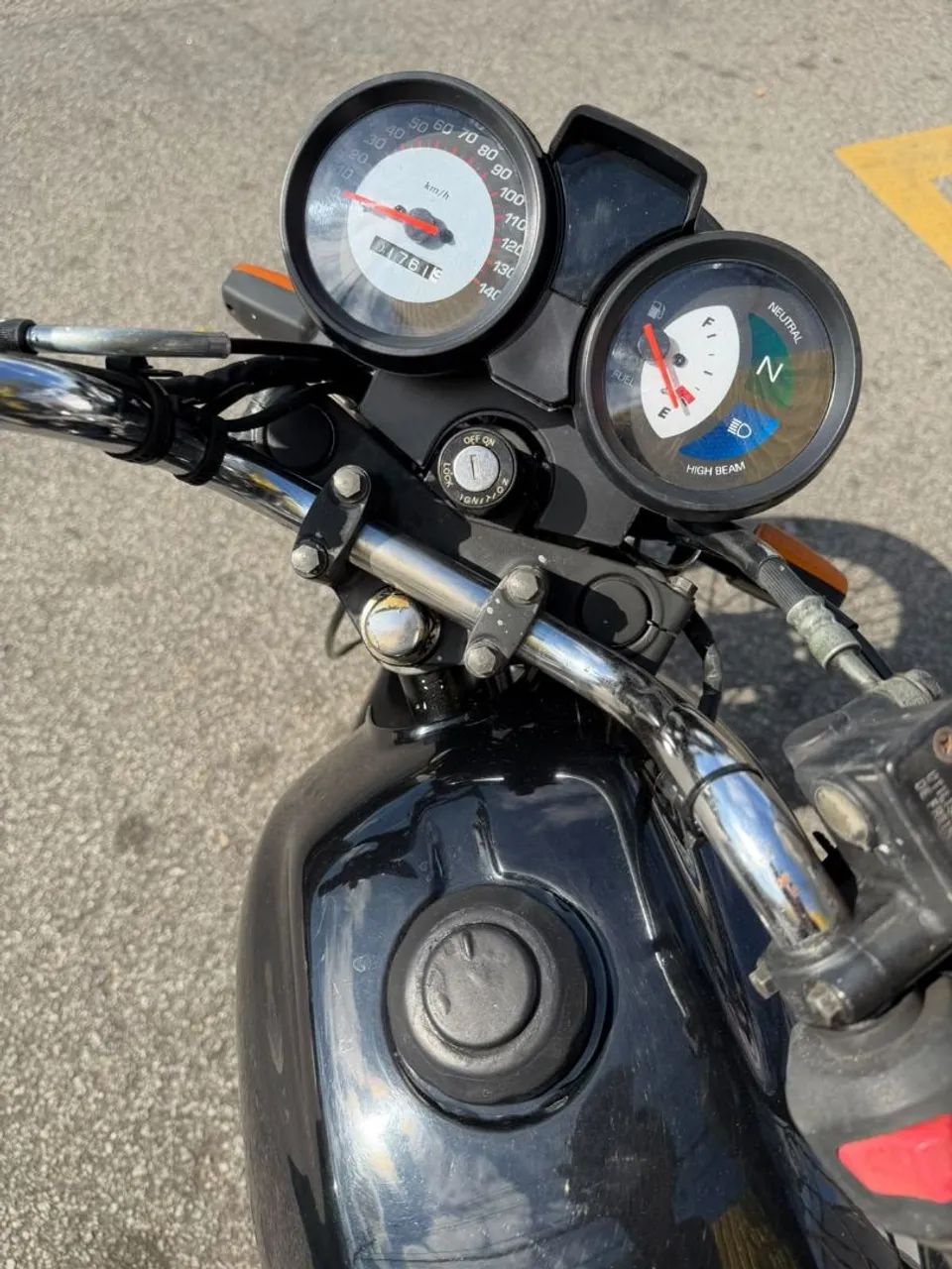YBR 125  - Foto 2