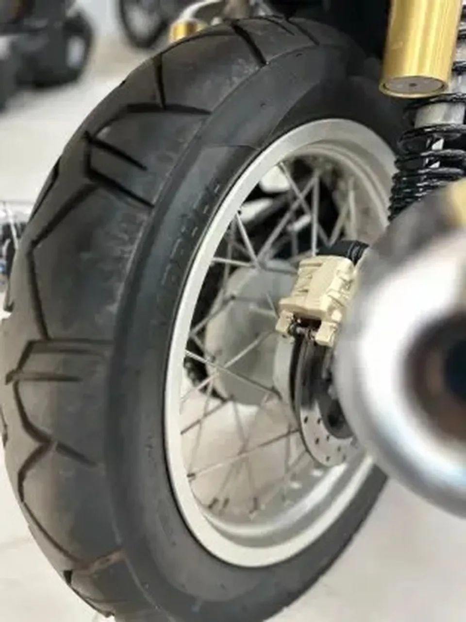 ROYAL ENFIELD CONTINENTAL GT - Foto 2