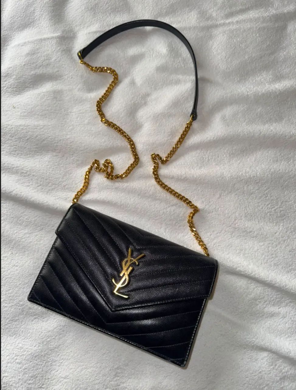 Saint Laurent Clutch Classic Cassandre matelassê de couro  