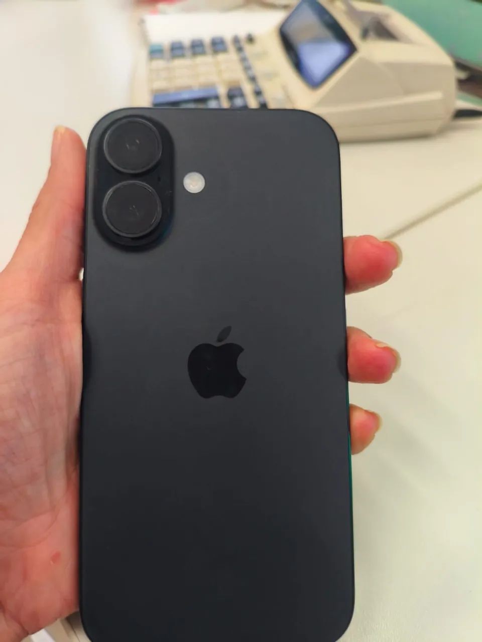 iPhone 16 Seminovo