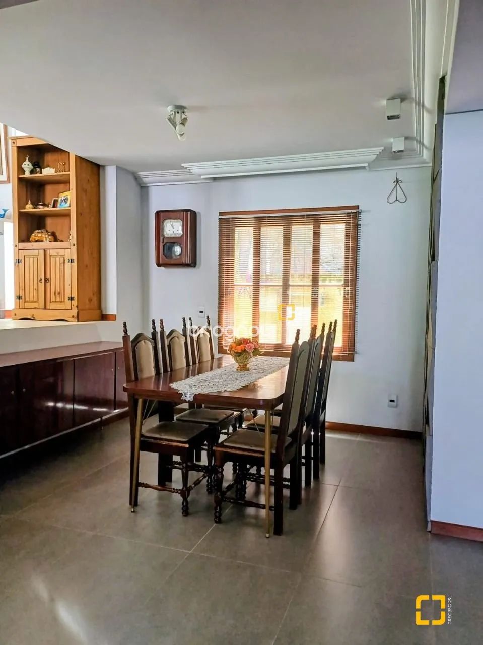 BROGNOLI VENDE - Seu Refúgio Particular: Casa Espaçosa com Piscina - Foto 3