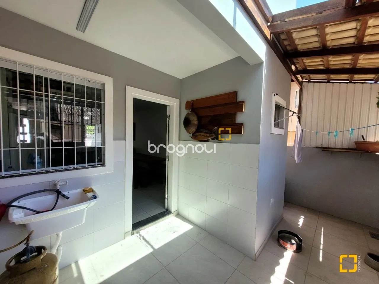 BROGNOLI VENDE - Sobrado com 2 suítes, pronto para morar na Praia dos Ingleses - Foto 4