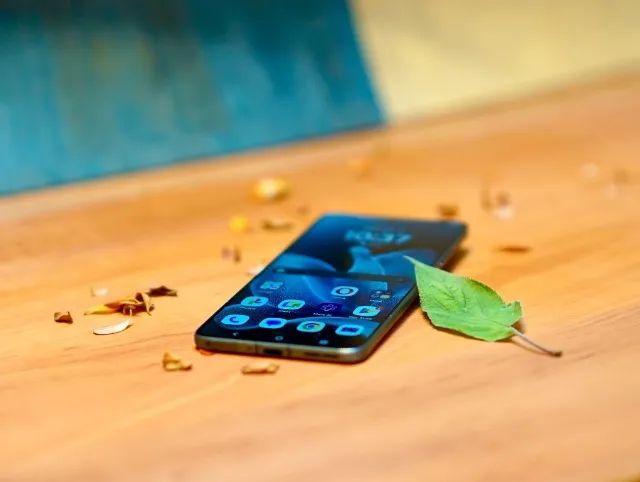 Motorola Edge 70 5G 256GB Bronze Green