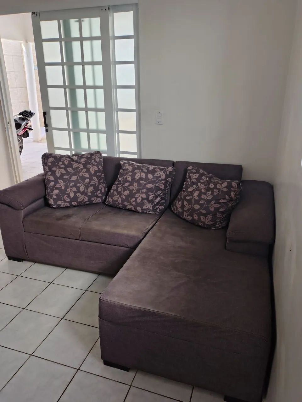 Sofá Retrátil com Chaise / Canto - Foto 2