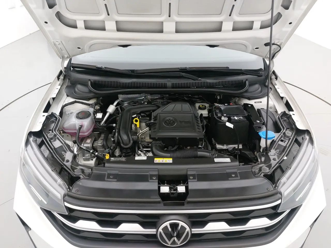 Volkswagen Nivus Highline 1.0 200 TSI Flex Aut., foto 10 de 18
