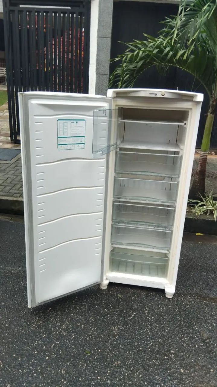Freezer Vertical Consul Semi Nova  - Foto 3