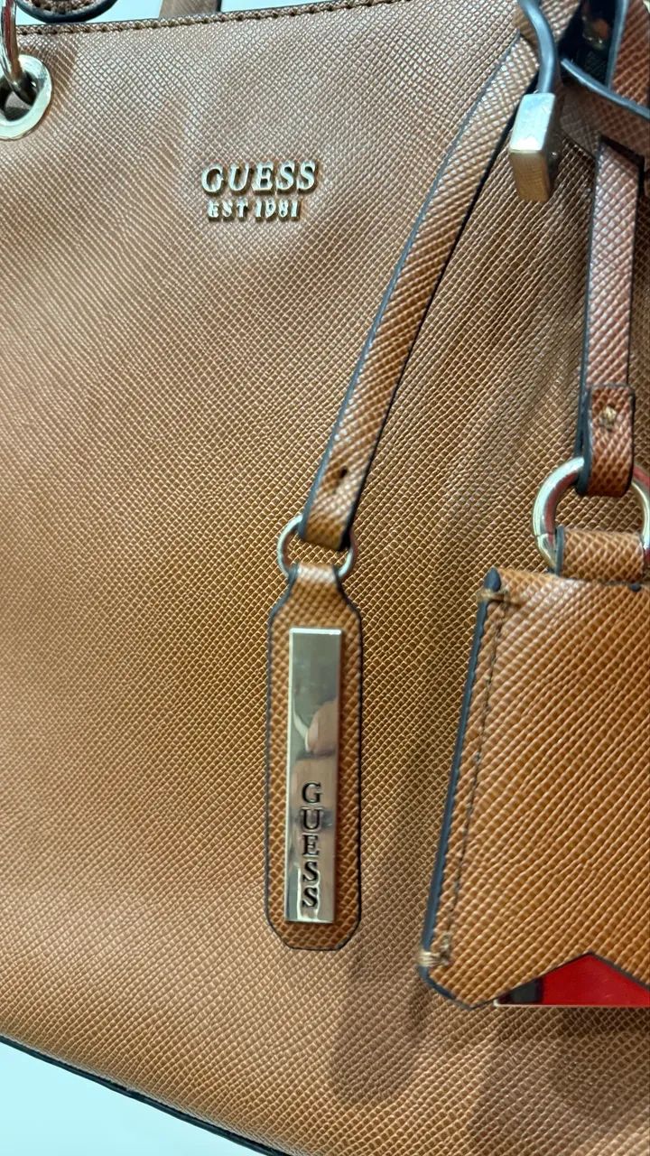 Bolsa caramelo Guess - Foto 5