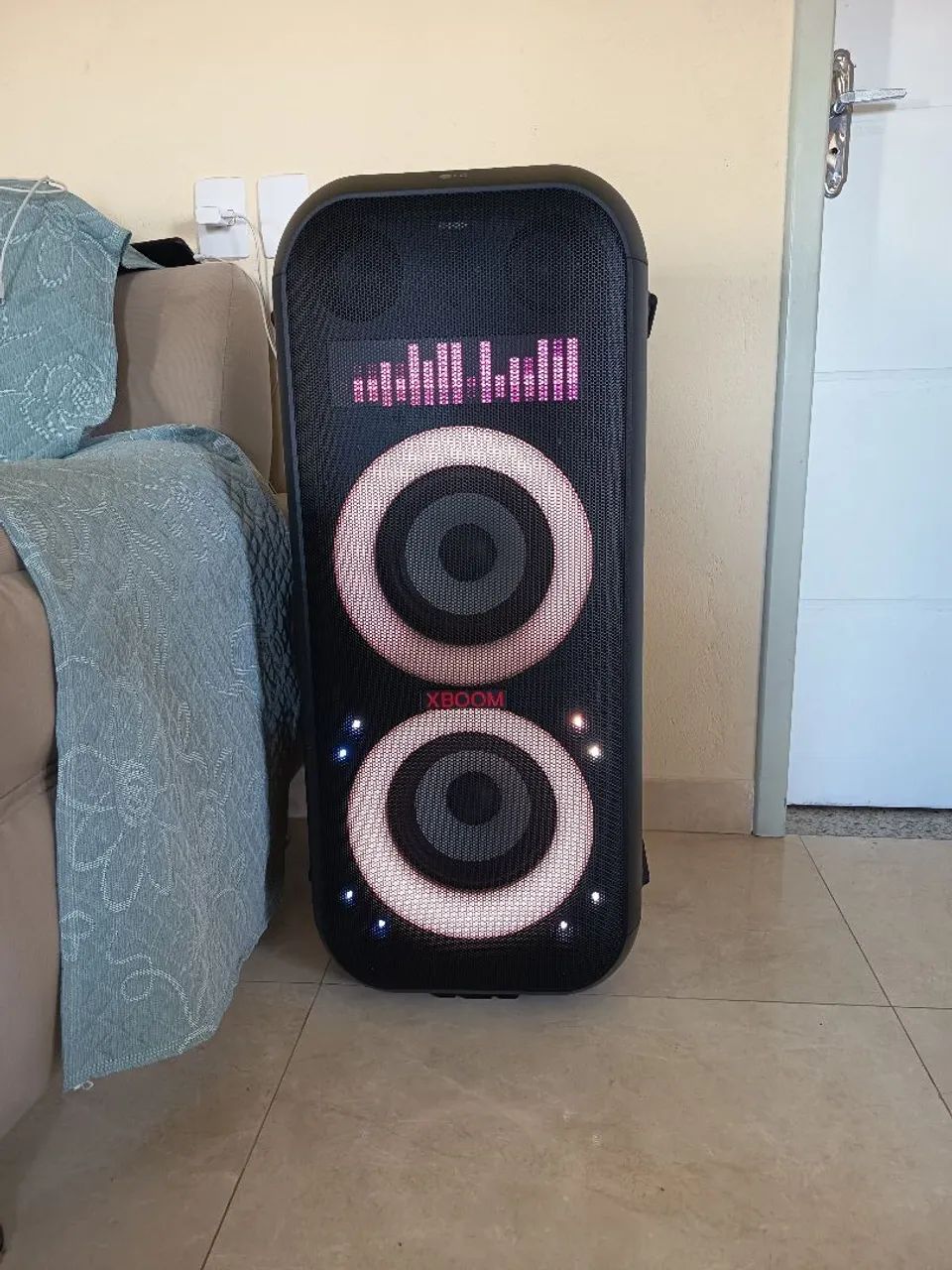 Vendo caixa de som LG 1000wts - Foto 2