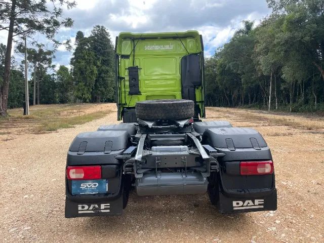 DAF XF 480 6X2 TETO BAIXO ANO 2024 COM 180 MIL KM COM RODAS DE ALUMINIO + KIT DEFLETOR DE  - Foto 7