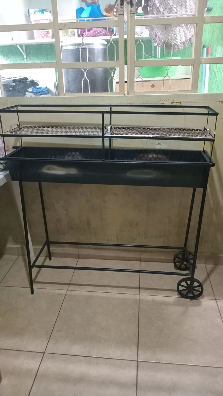 VENDO CHURRASQUEIRA 