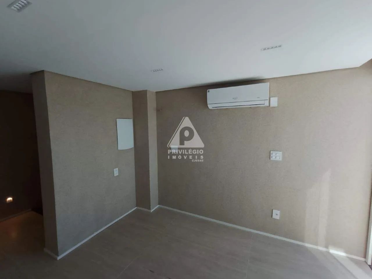 COBERTURA DUPLEX LOCALIZADA NO RIO 2 , 4 QUARTOS COM PISCINA 171º - Foto 5