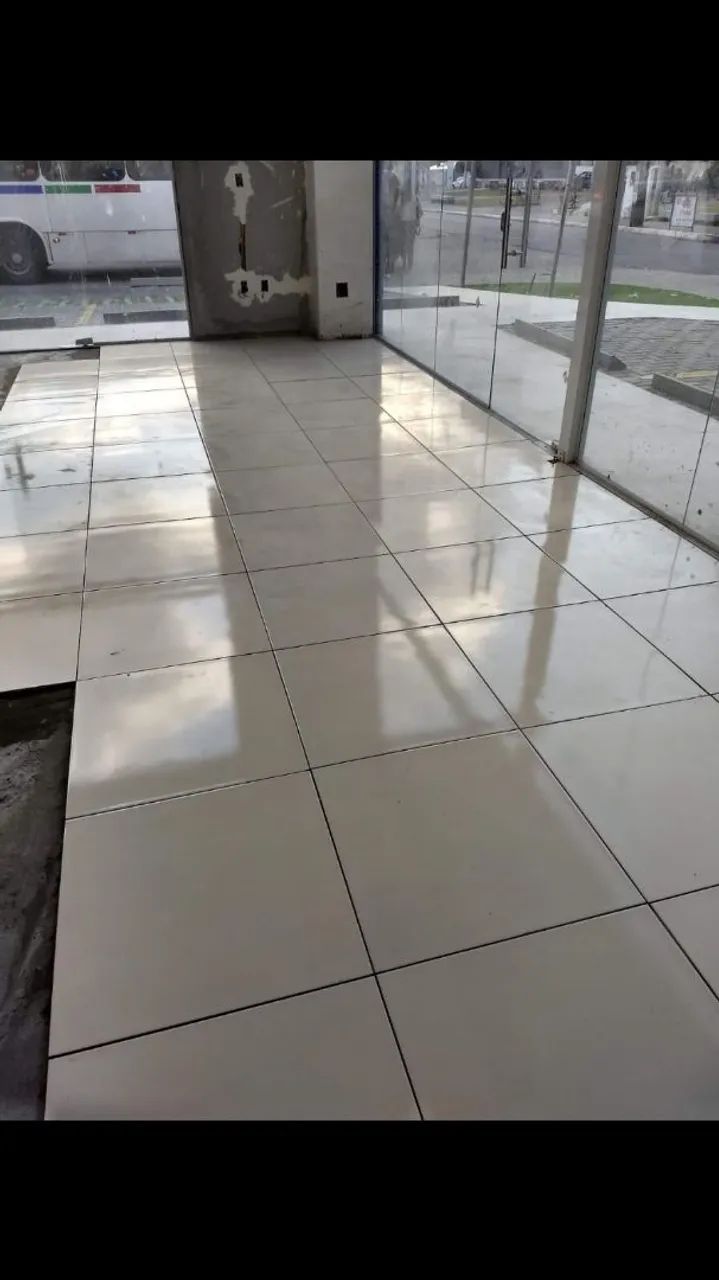 Pedreiro disponível 