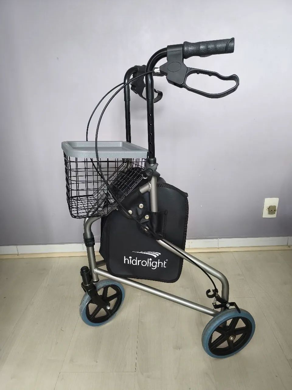 Andador Triciclo Hidrolight - Foto 4