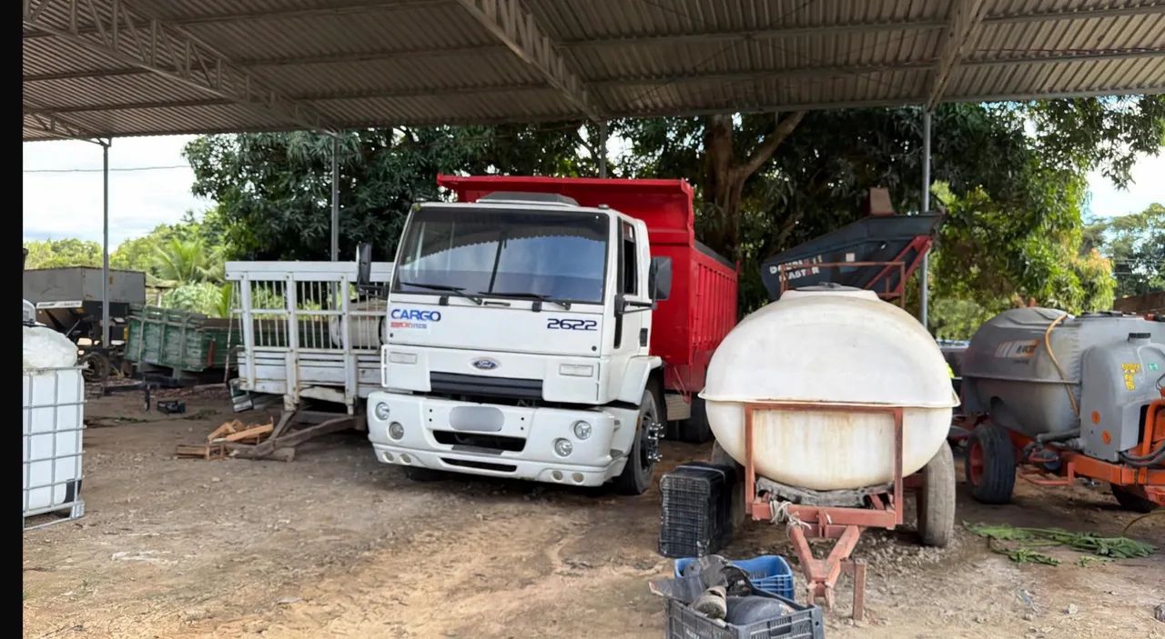 Ford Cargo 2622 6x4 - Foto 2