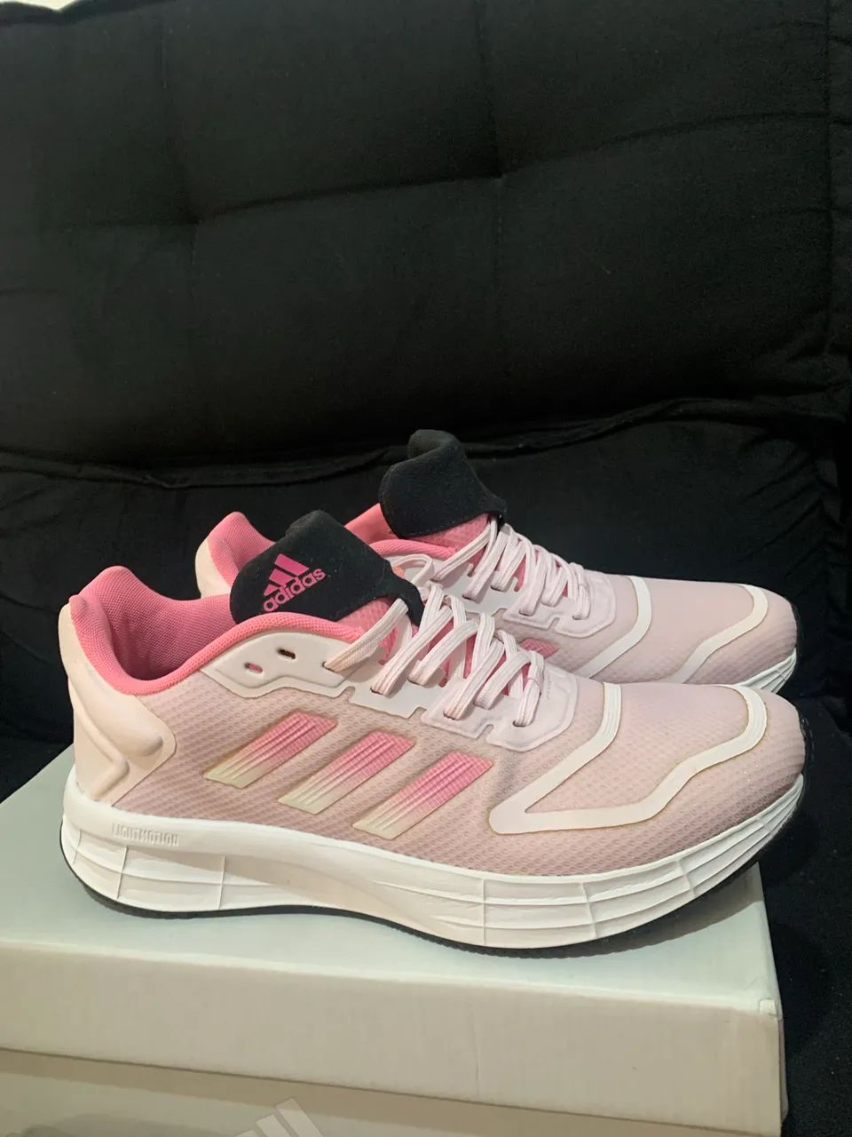 Tênis adidas