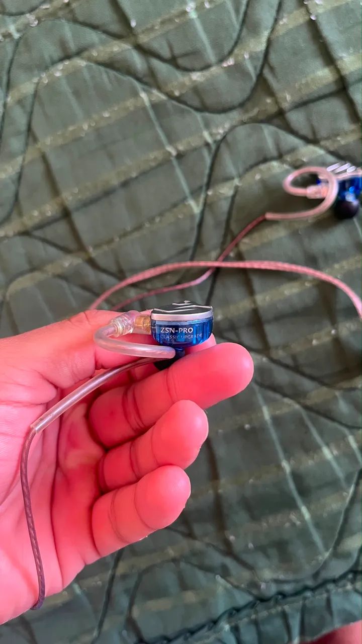 Fone lá zsn-pro usado em bom estado 