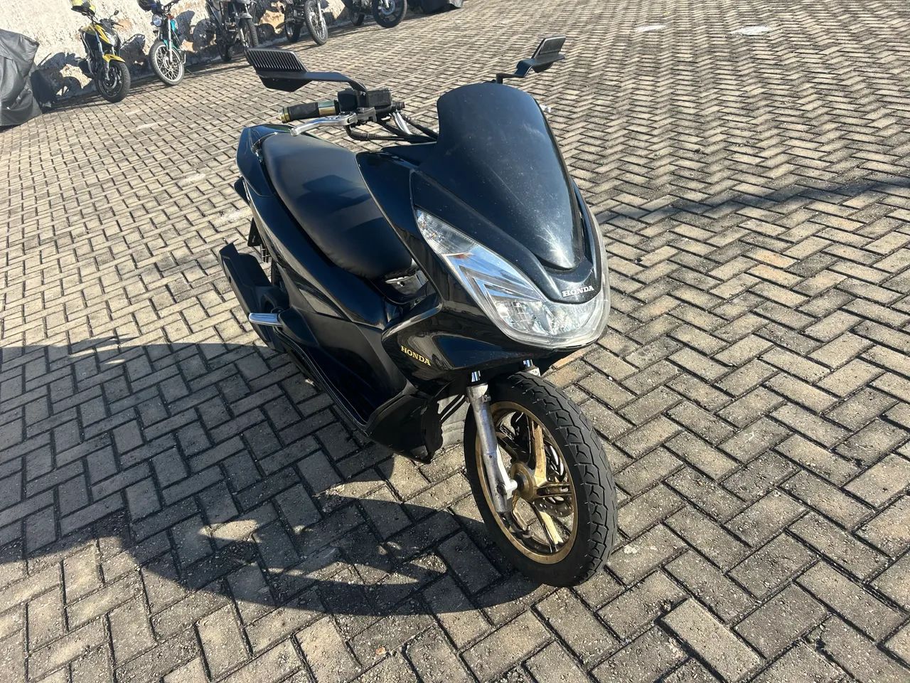 HONDA PCX DLX 2016