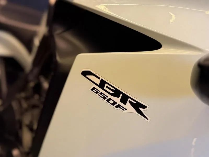 HONDA CBR 650F 2015 - Foto 5