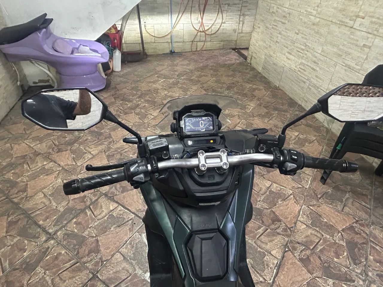 Vendo adv nova de mais 