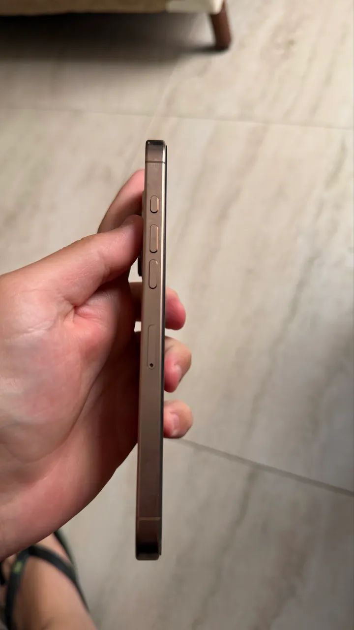 iPhone 16 pro Max  - Foto 4