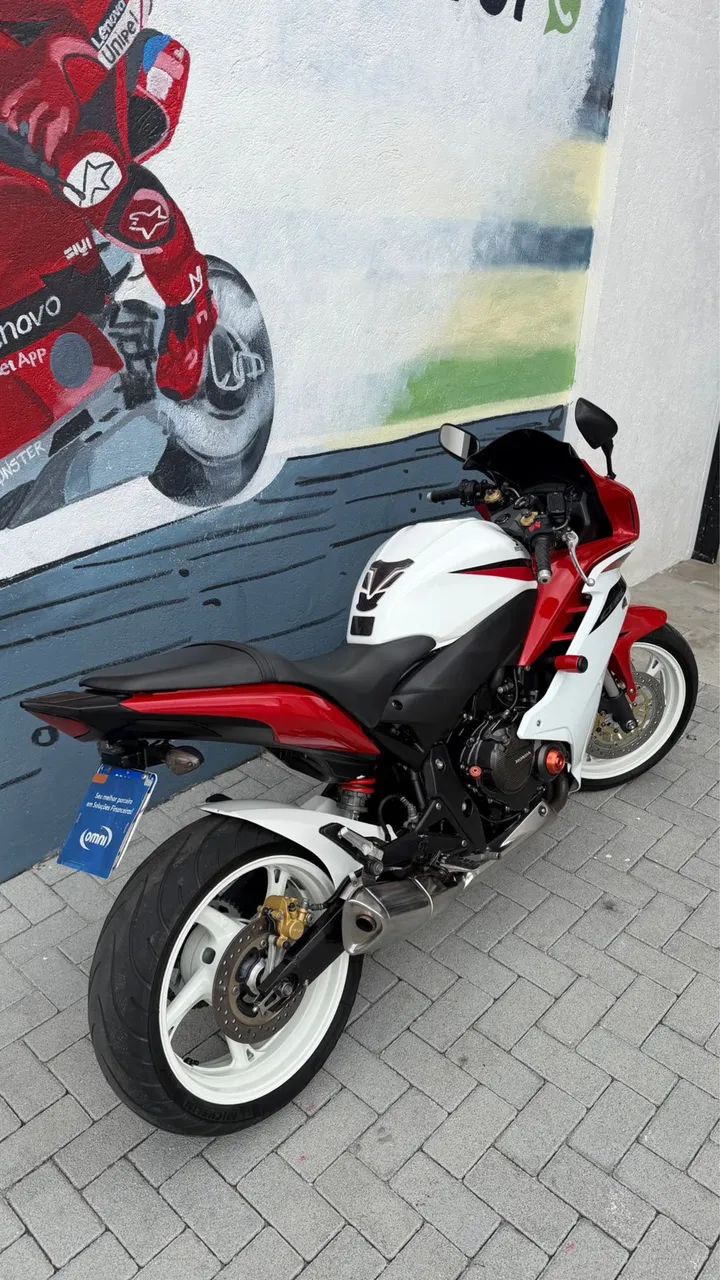CBR 600F - Foto 3