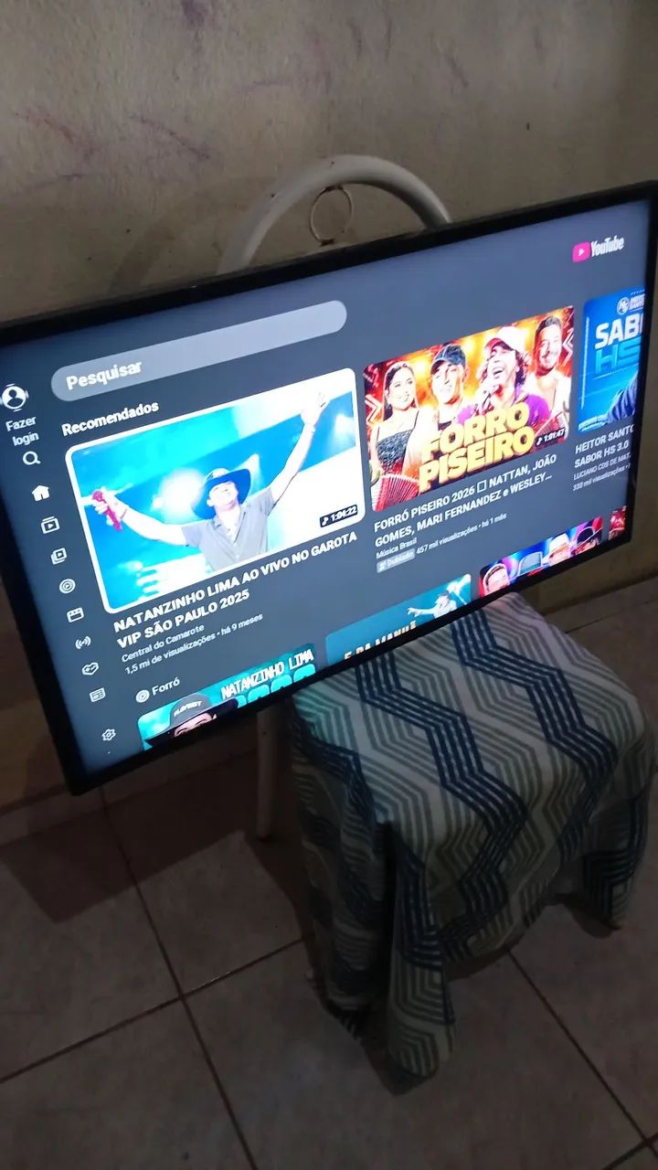 Tv smart 40 polegadas sem defeitos com controle  - Foto 3