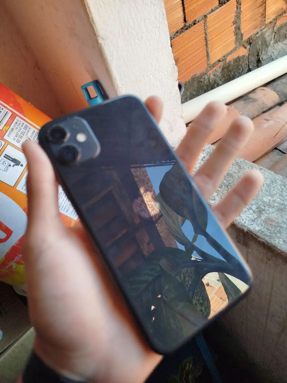 iPhone 11 ACOMPANHA CARREGADOR - Foto 2