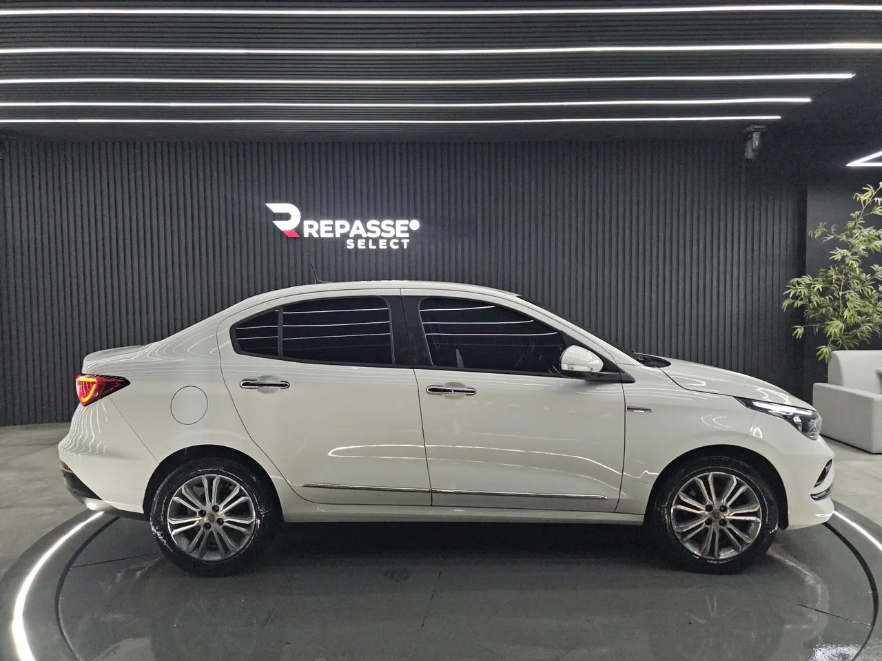 Fiat Cronos Precision 1.8 16V Flex Aut. 2019 - Foto 3