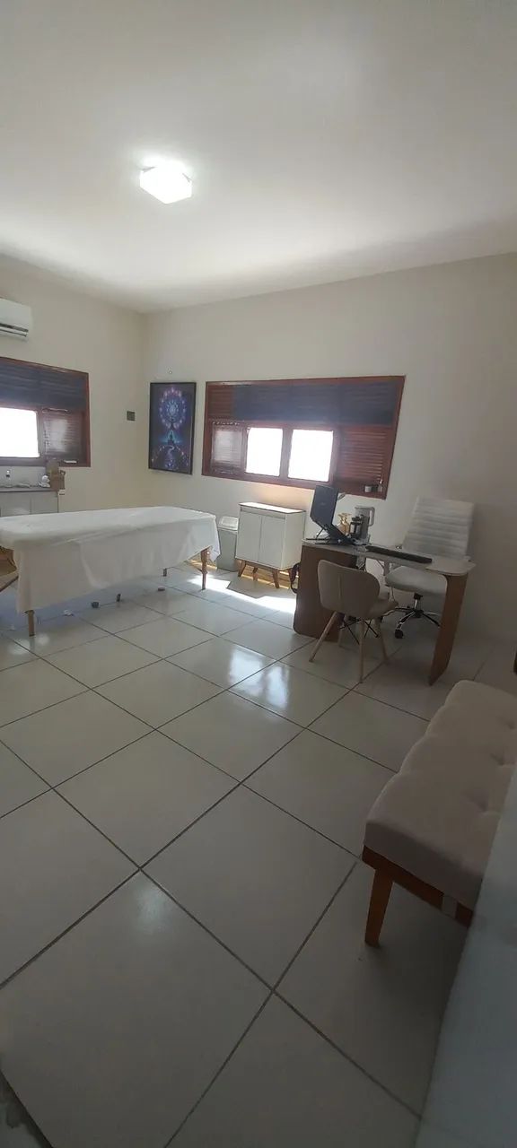 Sala para atendimento no Tirol
