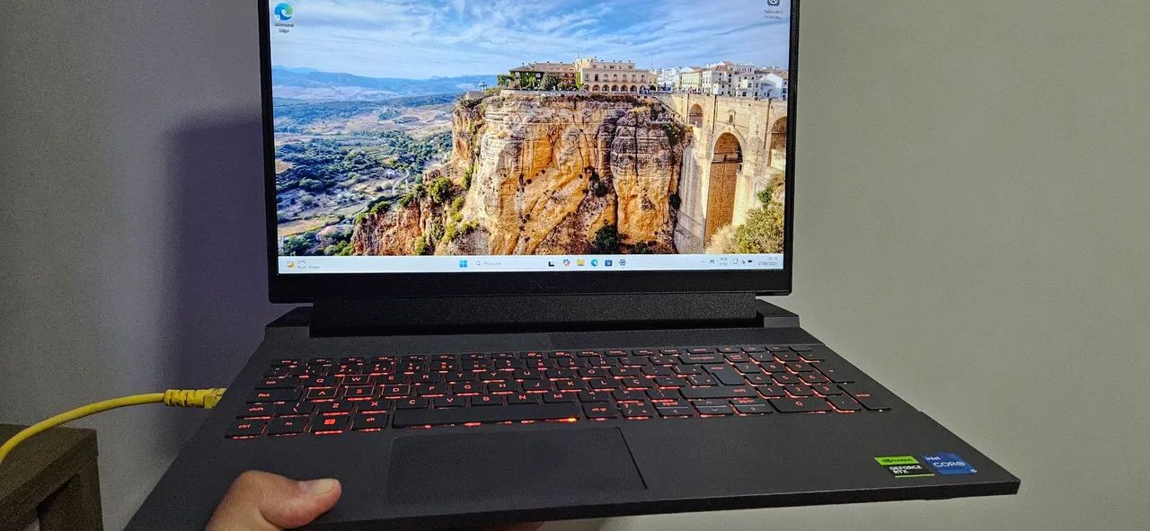Dell G15 5530