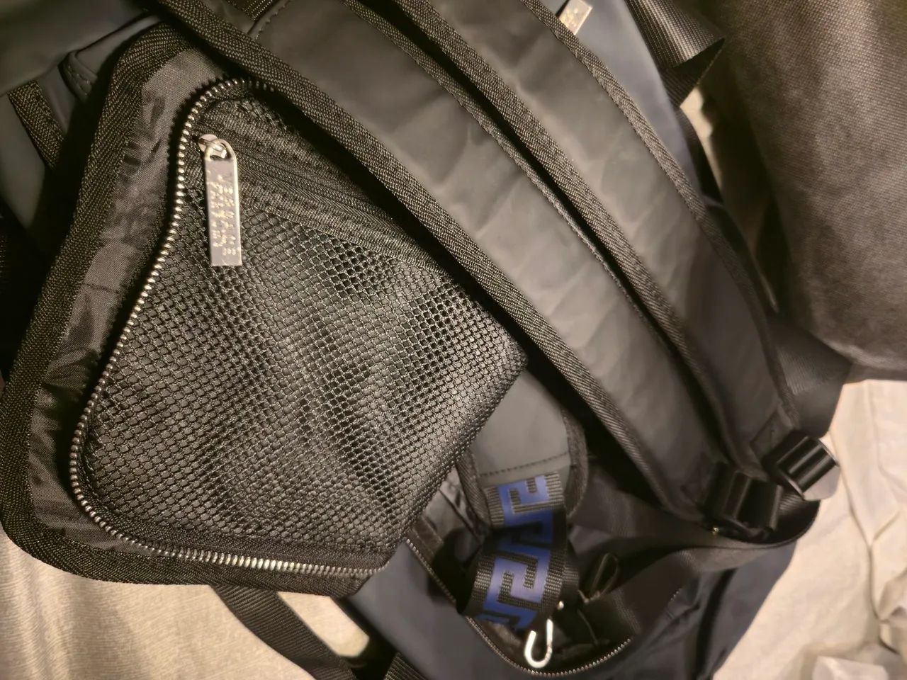 Bolsa Esportiva Versace - Foto 5