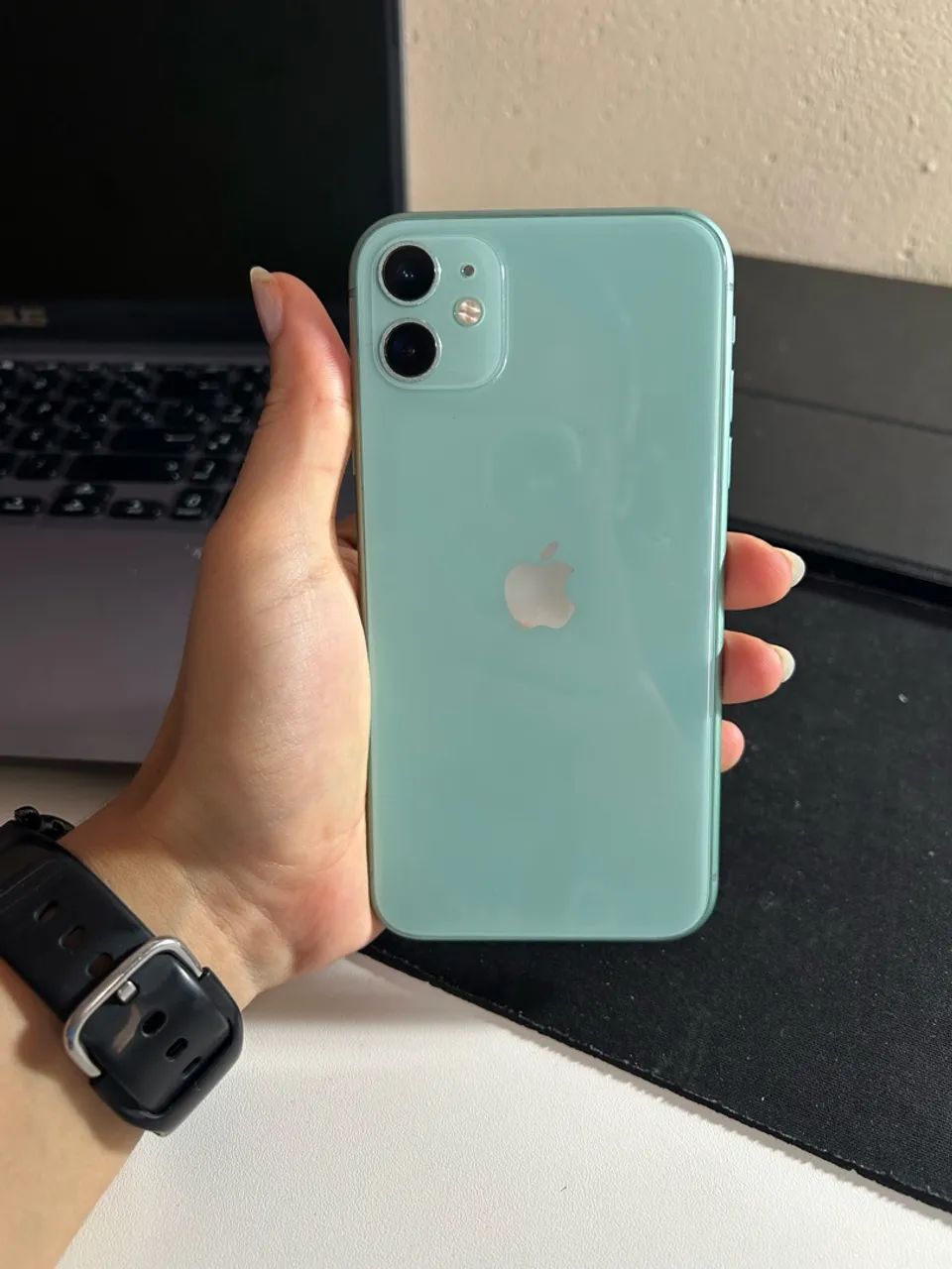 iPhone 11 - 64gb (verde)