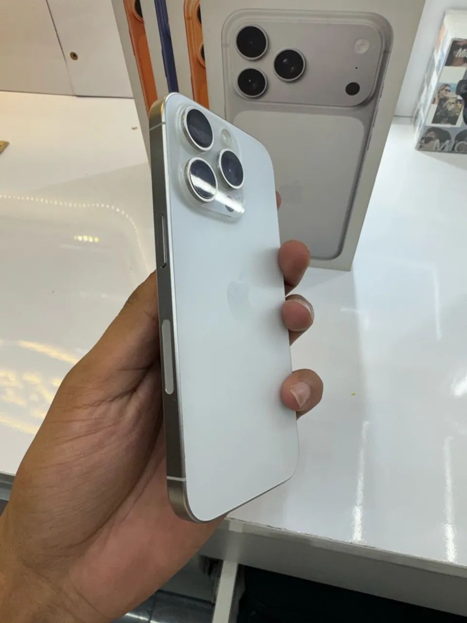 iPhone 15 Pro Branco menor valor - Foto 3