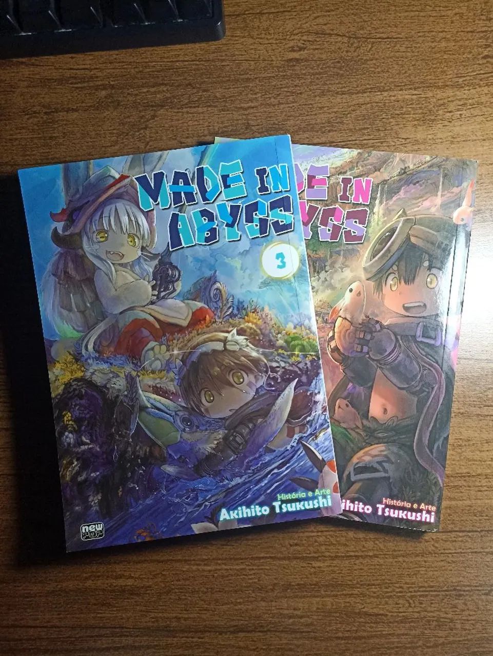 Mangás - Made in Abyss volume 2 e 3