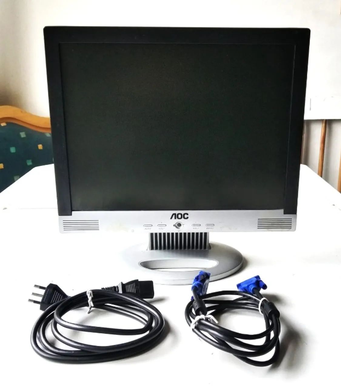 Monitor LCD 15 Polegadas AOC LM522 (4:3) - Prata / Preto - Usado - Foto 5