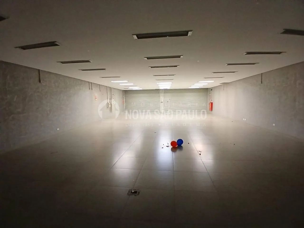 Sala para Alugar em Campanário, Diadema - SP