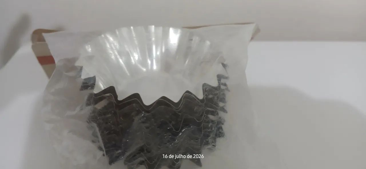 Kit com 24 formas crespas