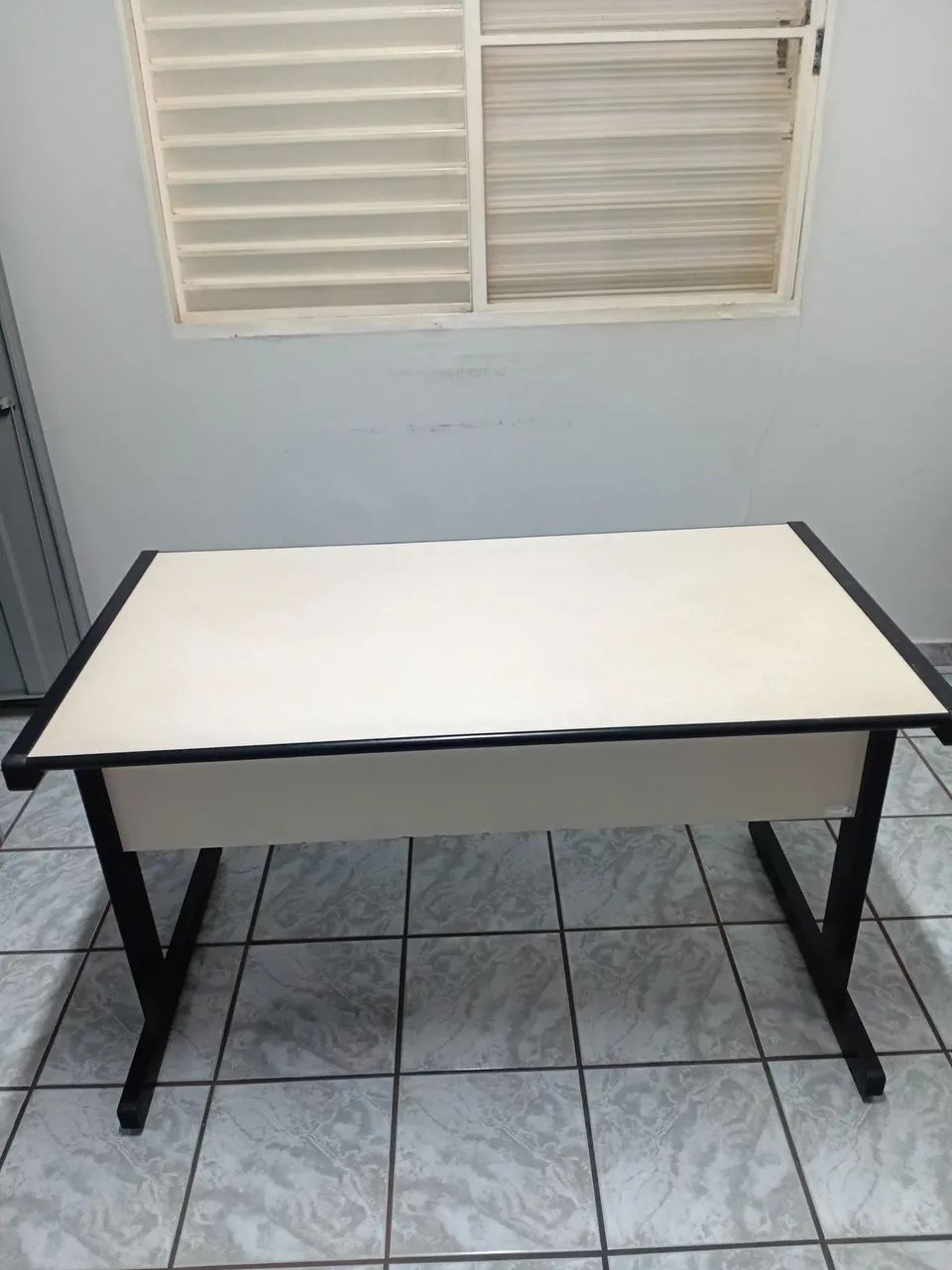 Mesa escritório 